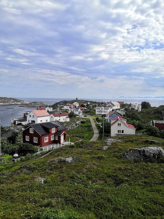 Myken road and houses.jpeg